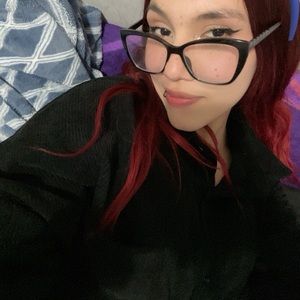 Meet your Posher, Abigail